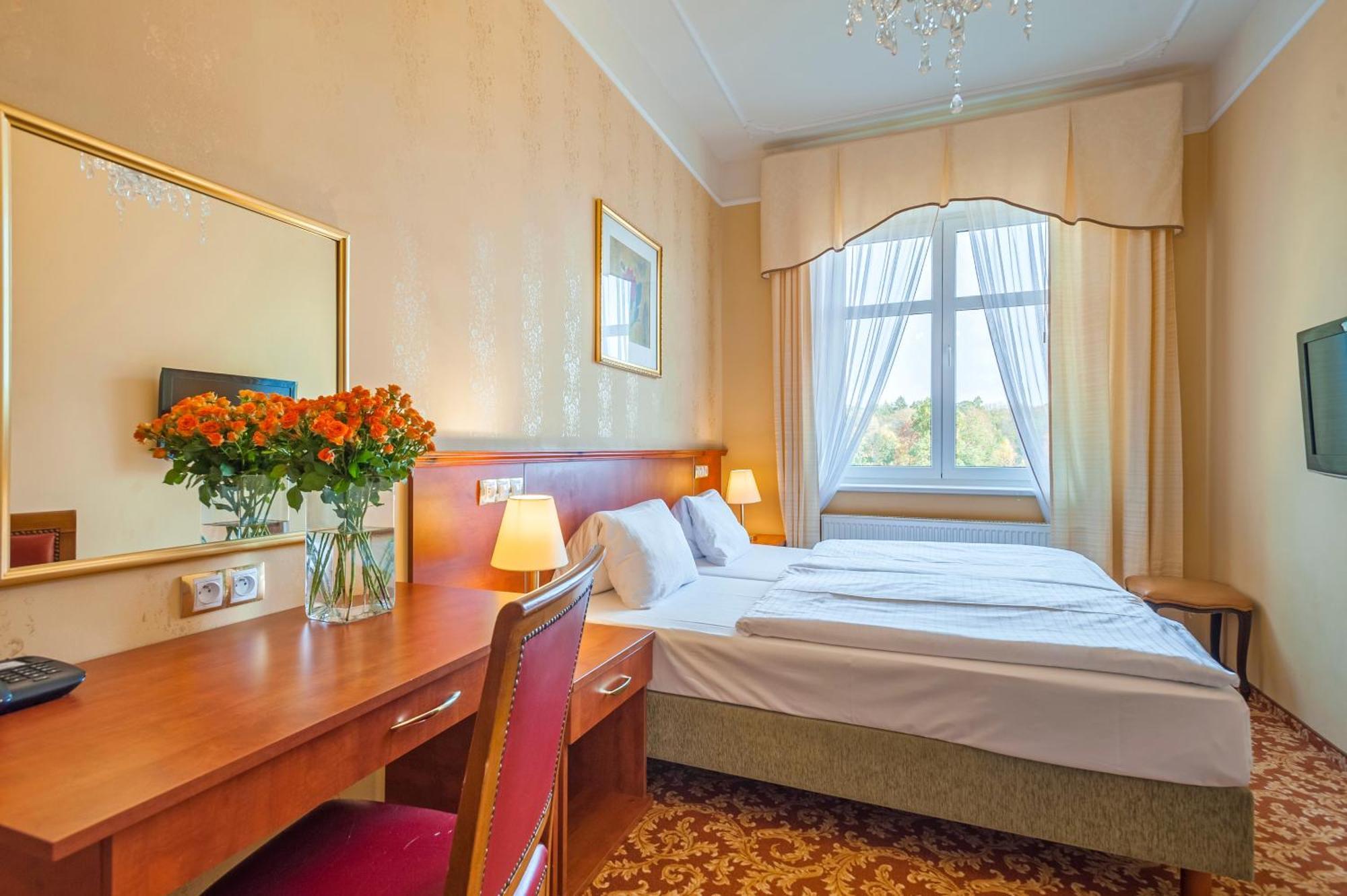 Spa Resort Pawlik-Aquaforum Františkovy Lázně Extérieur photo