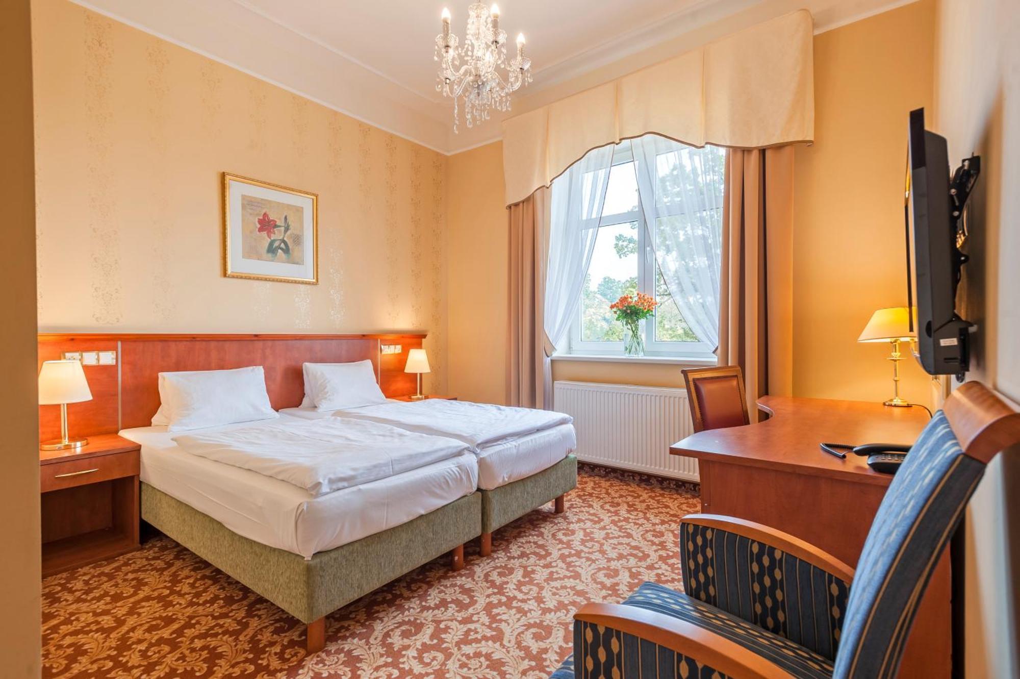 Spa Resort Pawlik-Aquaforum Františkovy Lázně Chambre photo