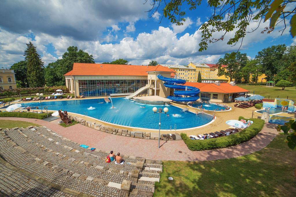 Spa Resort Pawlik-Aquaforum Františkovy Lázně Extérieur photo