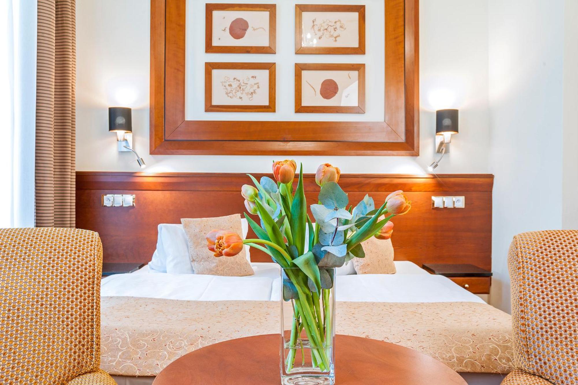 Spa Resort Pawlik-Aquaforum Františkovy Lázně Extérieur photo