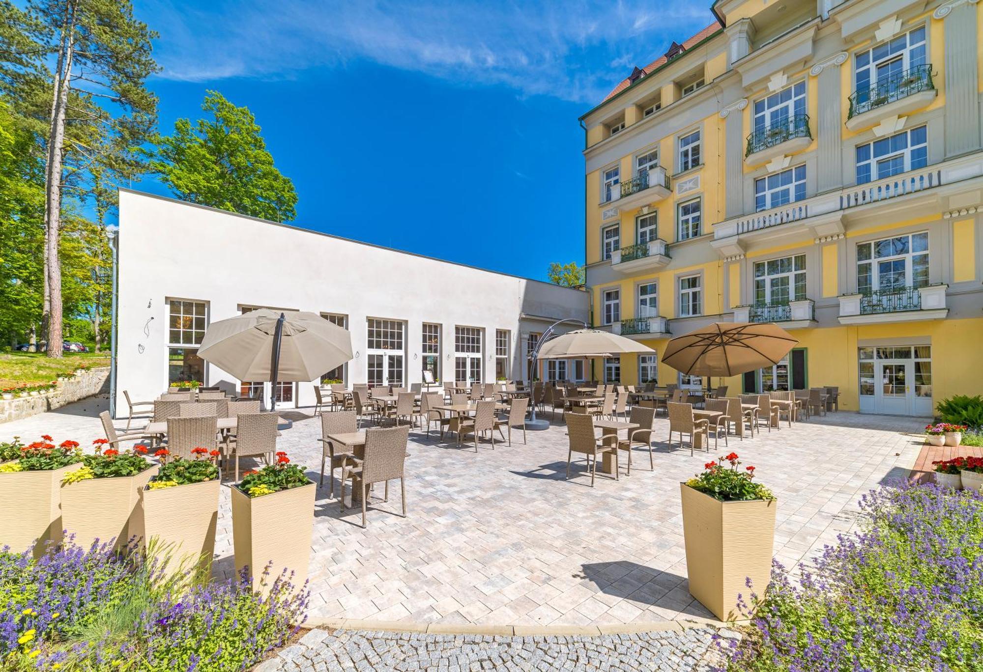 Spa Resort Pawlik-Aquaforum Františkovy Lázně Extérieur photo