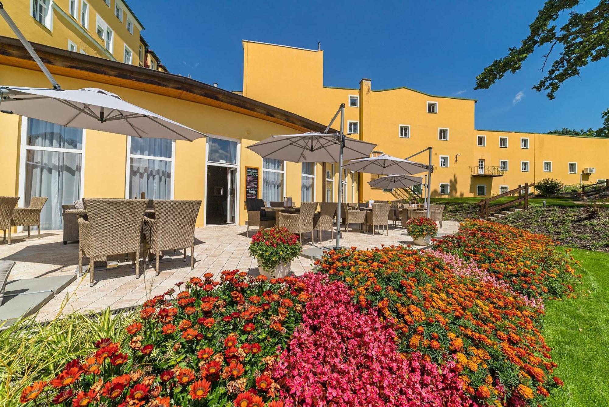 Spa Resort Pawlik-Aquaforum Františkovy Lázně Extérieur photo