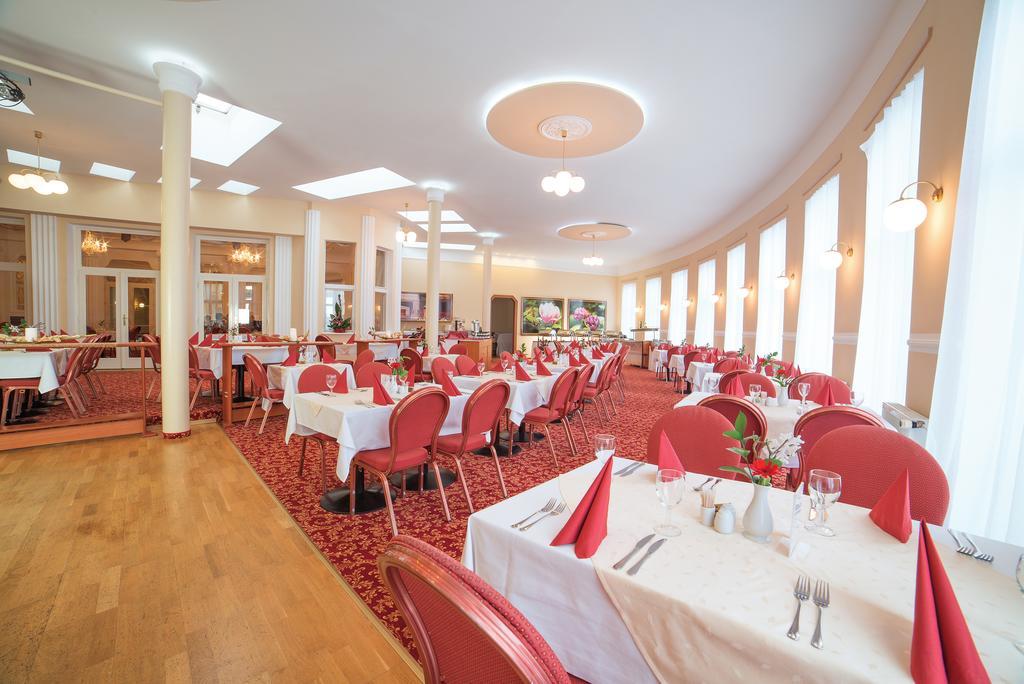 Spa Resort Pawlik-Aquaforum Františkovy Lázně Extérieur photo