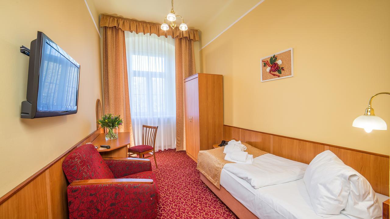 Spa Resort Pawlik-Aquaforum Františkovy Lázně Chambre photo