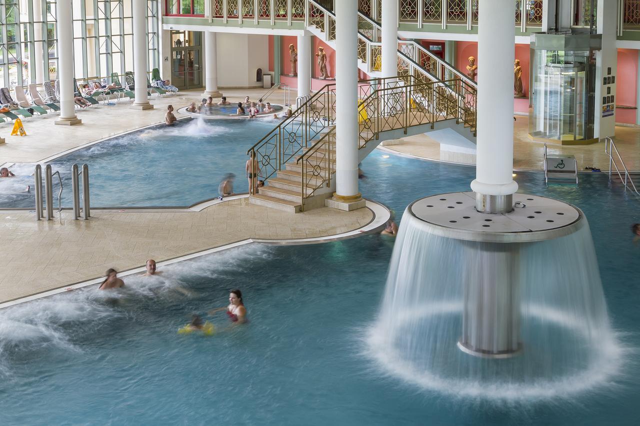Spa Resort Pawlik-Aquaforum Františkovy Lázně Extérieur photo