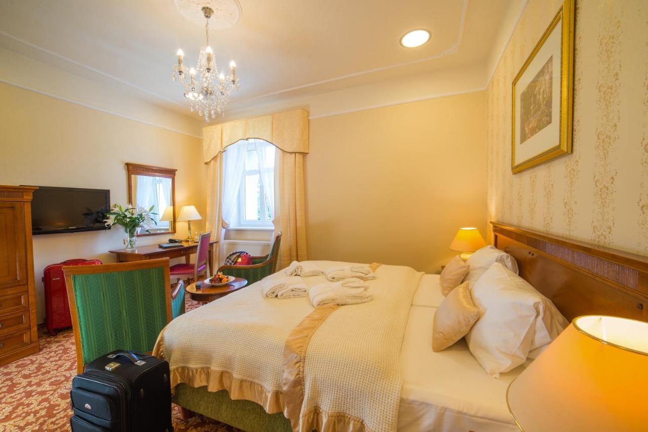 Spa Resort Pawlik-Aquaforum Františkovy Lázně Extérieur photo